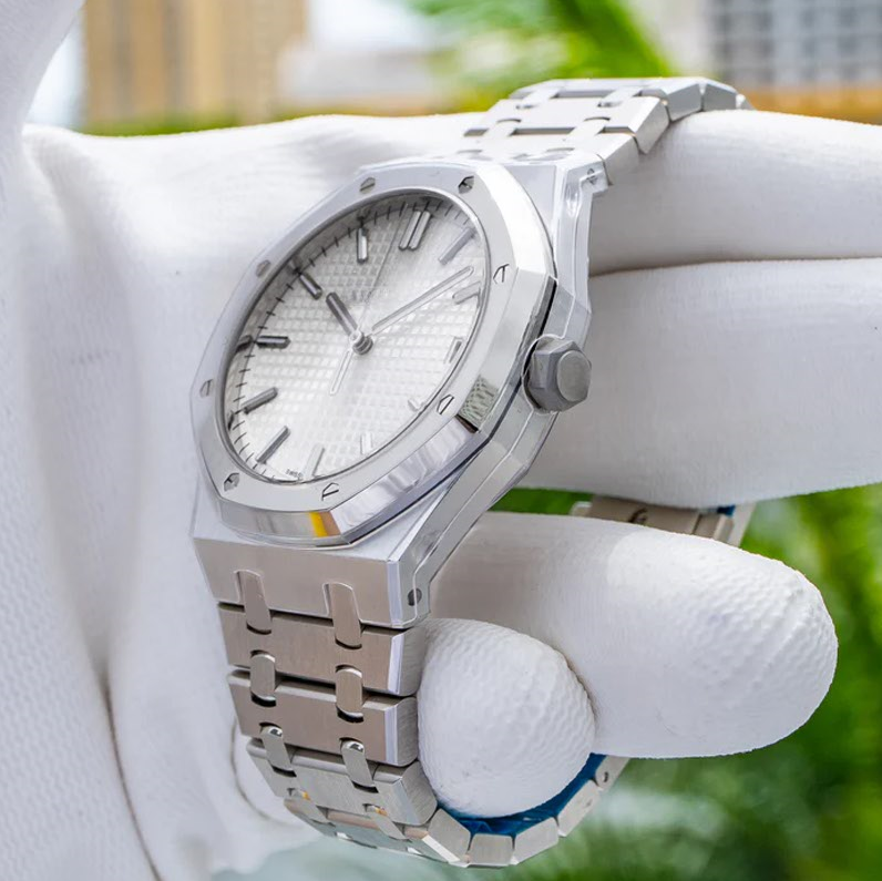 Luxury Watches - Aqua Crystal Limited